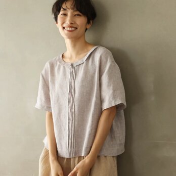 涼やかに着られるリネンプルオーバー 半袖ブラウス　ピンタック入り　紫がかった灰色　240622-2の画像