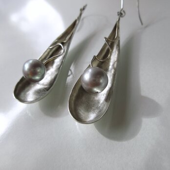 淡水パール　大ぶりな耳飾り