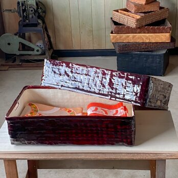【受注制作】竹細工　つづらの衣装入れ（中）　茶溜（深みのある赤茶色）の画像
