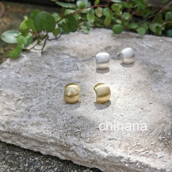 マットゴールド/マットシルバー　小ぶりシンプルピアス/チタンピアス/樹脂ピアス/イヤリングの画像