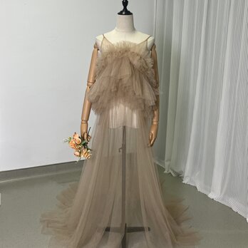 オーバードレス カーキ色 キャミソール ラッフルフリル 透ける 背中見せ ファスナー 妊婦 前撮りの画像