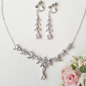 煌めくウエディングネックレスとイヤリング のセット tni24433 結婚式 セレモニー パーティー ウエディングの画像
