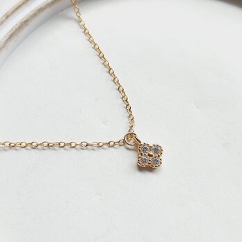 18kgp フラワー 花 ゴールド ペンダントトップ ネックレス✩.*˚の画像