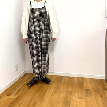 綿麻キャンバス●サロペット●パンツ●肩ひも調節●ゆったり●動きやすい●ギンガムチェック黒の画像