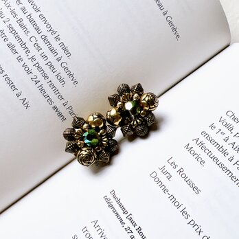 P477-ヴィンテージピアス・U.S.A. Multi-bead cluster pierced earringsの画像