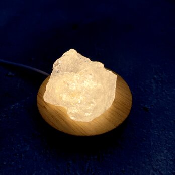 かち割り水晶 LEDランプ付き【E】43g ブラジル産 クリスタル 天然石 原石の画像