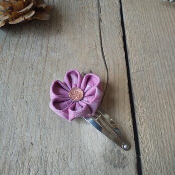 つまみ細工 まんまるお花のパッチンピンの画像