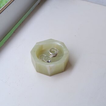 グリーンオクタゴンのジュエリートレイの画像