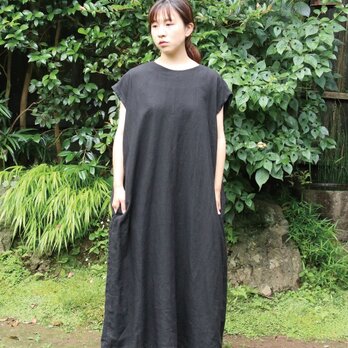 リネン フレンチスリーブのワンピース ブラックの画像