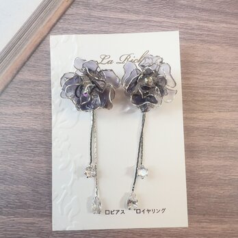 Noir ピアス　透き通ったピアスの画像