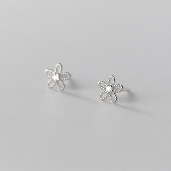 ピアス 花 フラワー 透かし 一粒 1粒 小さめの画像