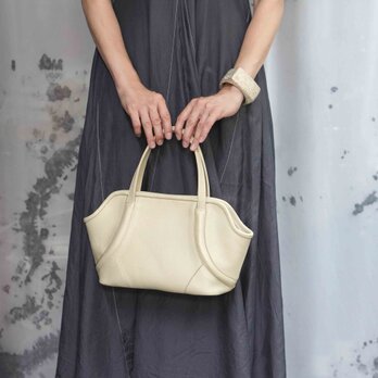新作トートS#⁂特別価格品＃ESTRELA-ホワイトミルキーゴールドの画像