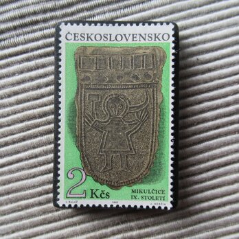 チェコスロバキア　切手ブローチ　9820
