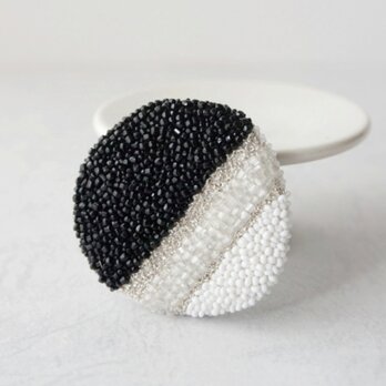 【 one 】アンティークビーズ刺繍　brooch-03の画像