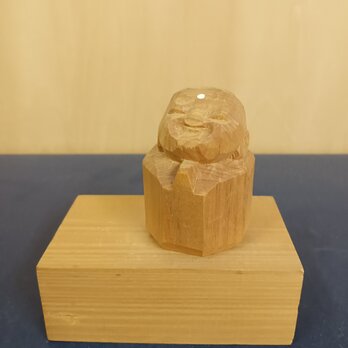 合掌童子の木彫りの画像