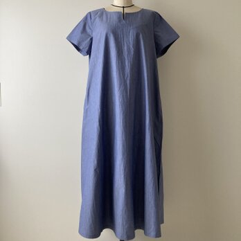 コットンのゆったりワンピース　ワッシャー加工のダンガリーの画像