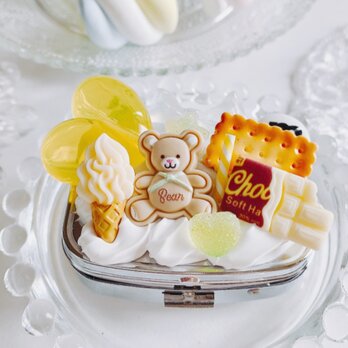 pastel  yellow  ピルケース　スイーツデコ　の画像