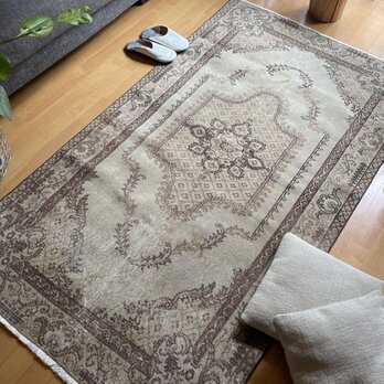 111×194ベージュ×ブラウン　クラシカルなメダリオン　トルコヴィンテージラグ