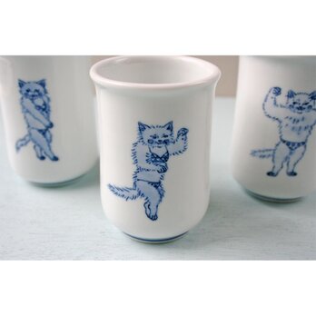 猫ボディビルダーの湯呑（ガールa）の画像