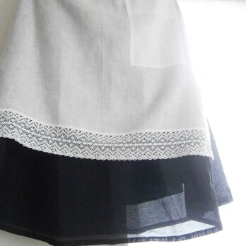 lace×linen tablierの画像
