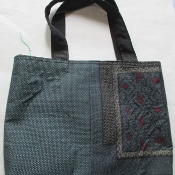７８２１　大島紬で作った手提げ袋・タブレット入れの画像