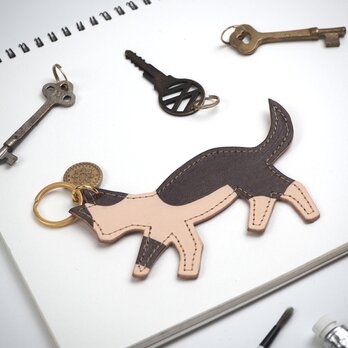 レザー キーホルダー (ハチワレ 猫) 革 キーリングの画像