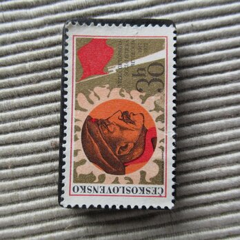 チェコスロバキア　切手ブローチ9859