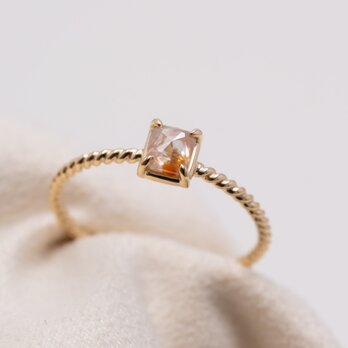Candy Pink Square Diamond Ringの画像