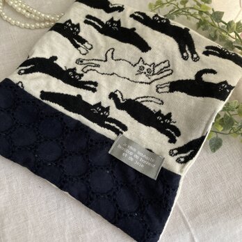 ＊ハンドメイドマフォン跳ねる猫レースハンカチパッチ6重ガーゼフワラガーゼハンカチ　maffon fuwara　の画像