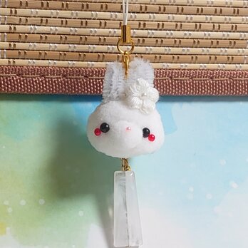 ポンポンストラップ♪リンリンᕷ˖*うさちゃん風鈴•×•ホワイトの画像