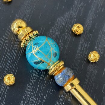 かんざし　夏祭りのヨーヨーの様なビーズ　水色　一本挿し　一本簪　和風　の画像