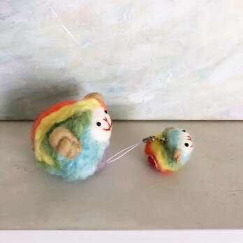 レインボー✖️ふわふわラムキンストラップの画像