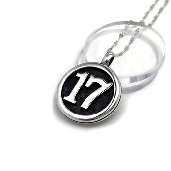 17 メンズネックレス/シルバー925 つけっぱなし/数字/シルバーアクセサリー/男性へのプレゼントの画像