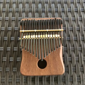 17 keys kalimba アサメラの画像