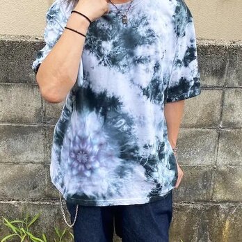タイダイ染め　ビッグシルエット Tシャツ　XLサイズ　曼荼羅　ブラックムラ染め　Hippies Dye HD21-94の画像