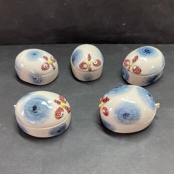 ニワトリの蓋もの(香合)の画像