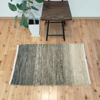 冬祭り50％OFF】通年18℃　オールシーズン手織りラグ　無染め　ガゼニギャッベ　90x58cm　BP88の画像