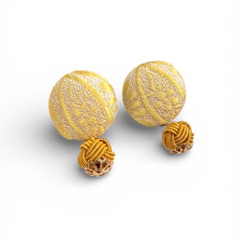 《ピアス》京都西陣織金襴・黄色の七宝花菱と絹巻き水引の玉結びのピアス