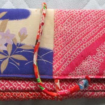 ７８４２　絞りと花柄の着物で作った和風財布・ポーチの画像