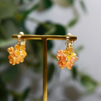 【イヤリング】金木犀の花束の画像