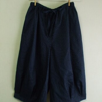 紺地×極小白水玉柄  かぼちゃシルエットパンツ　Ｍ～ＬＬサイズ 受注生産の画像