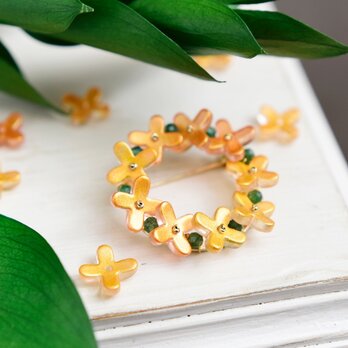 2025年リニューアル！秋限定【 ブローチ 】金木犀 秋の花のリース （ オレンジ ）