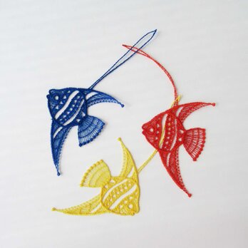 刺繍オーナメント・三匹の熱帯魚の画像