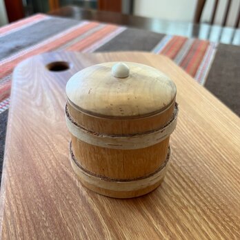 蓋付き器の画像