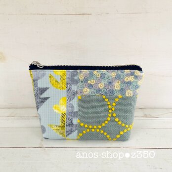 z350●ファスナーポーチ（ミナペルホネン刺繍生地使用）の画像