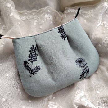 刺繍生地*ブルーグリーン*タックポーチの画像