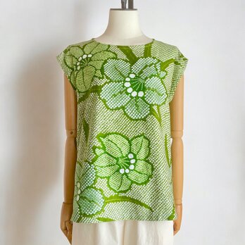 Tシャツ風　ブラウス【送料込み】古布リメイク ノースリーブ　グリーンの画像