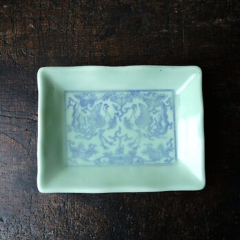 青磁で素敵◆向かい合う鳳凰　瀬戸焼　双鳥文青磁印判平皿　骨董/ antiques 器　古民家　明治時代の画像
