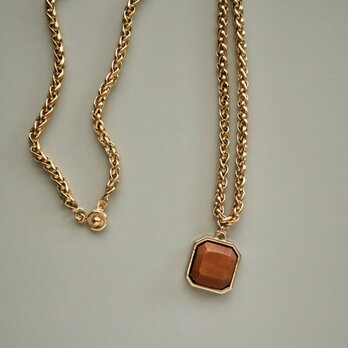 Square wood necklaceの画像