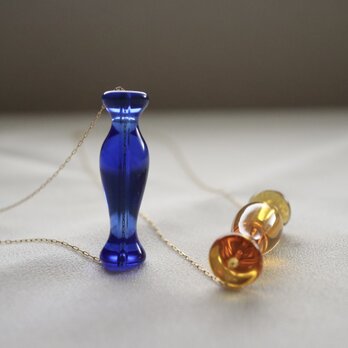 【2色展開】glass necklace / yellow navyの画像